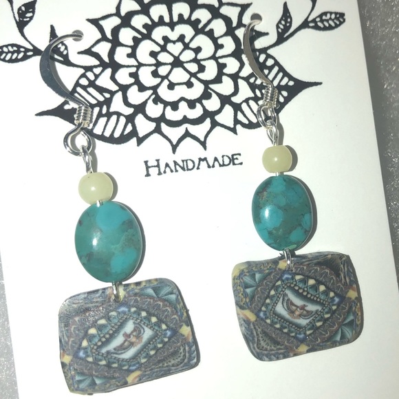 Artifact Earring - Picture 4 of 13